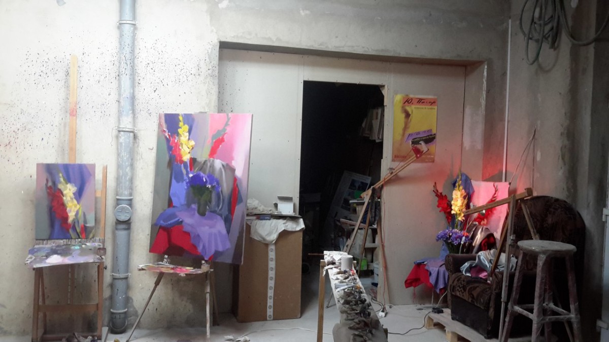 painting flowers in my studio| в майстерні